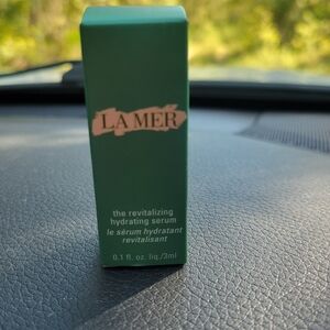 La Mer Revitalizing Hydrating